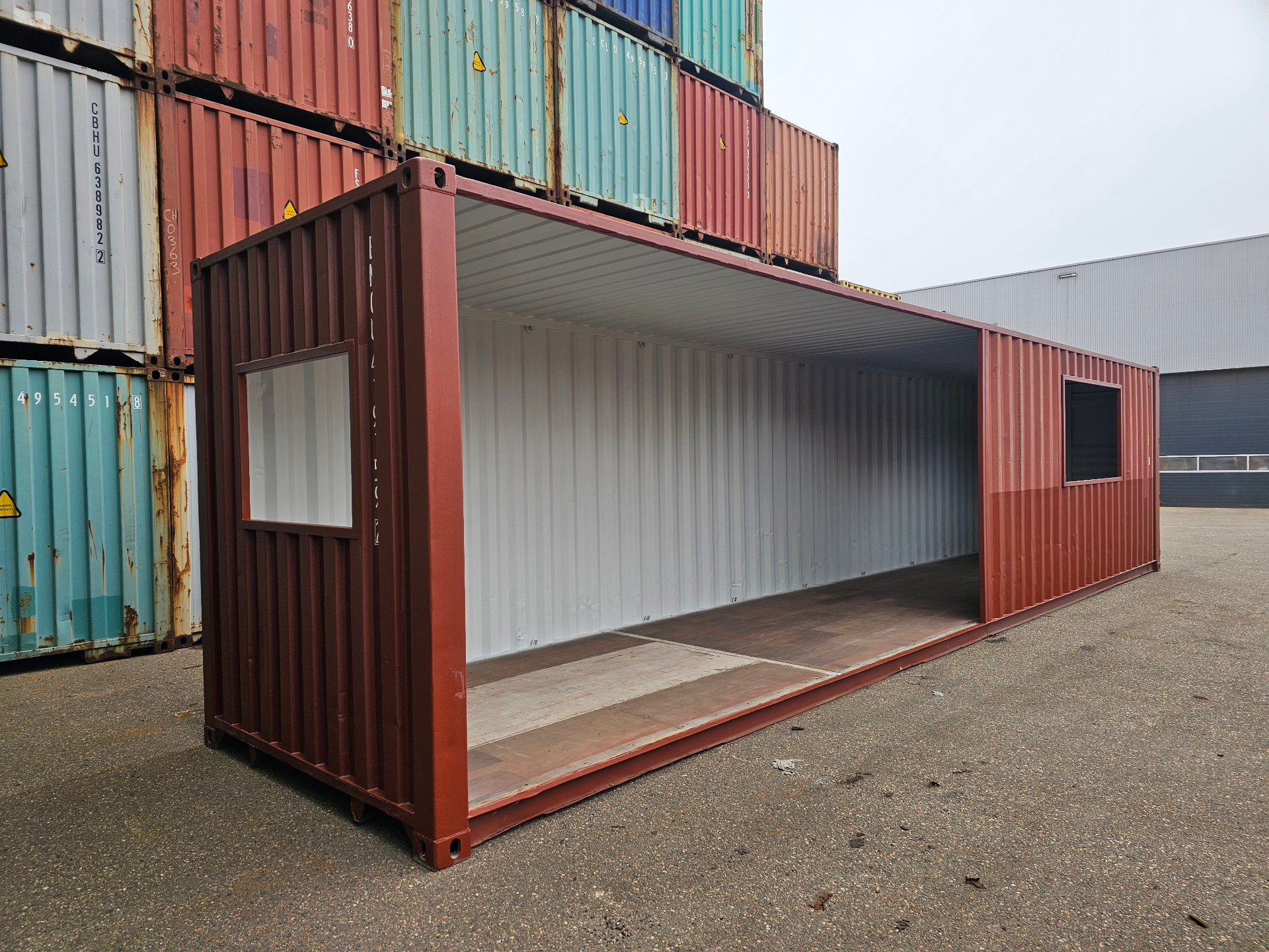 StarLine Containers LLC
